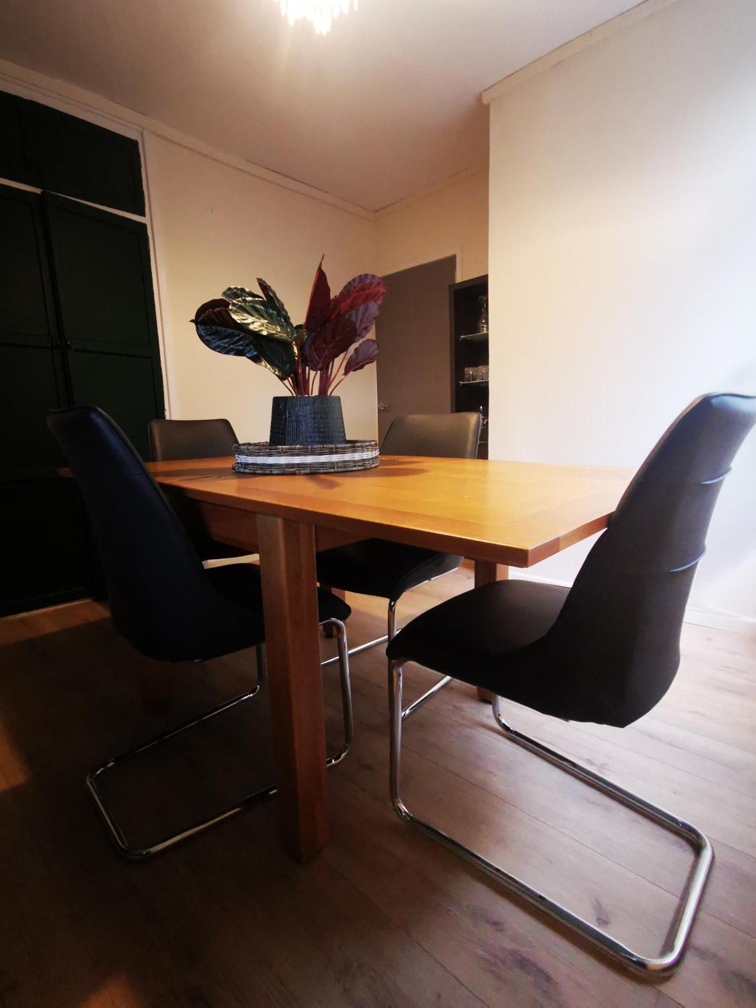 Entire 1 Bed Spacious Apartment, Private Balcony & Study Room Near City Whitehouse  Extérieur photo